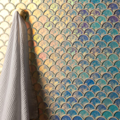 Mirage-Glass-Iridescent-Mosaic
