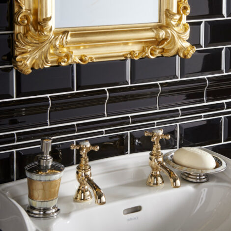 O/S-Artworks-Jet-Black-Bevelled-Metro-Tile