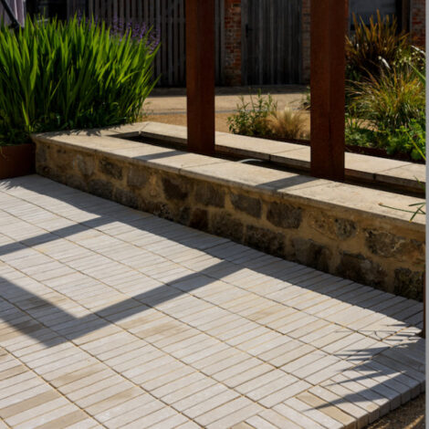 Ca'Pietra-Trafalgar-Sandstone-Tumbled-Klinkers
